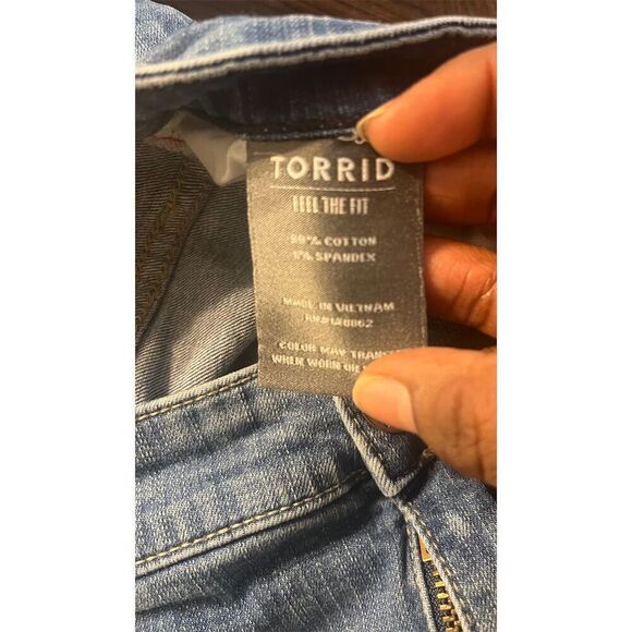 Torrid Boyfriend Straight Vintage Stretch Mid-Rise Distressed Jeans Plus Size 22 - Picture 7 of 9